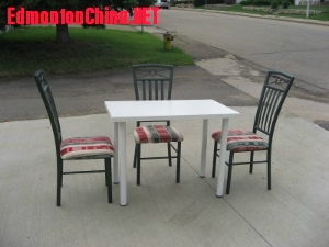 ��ɫ������