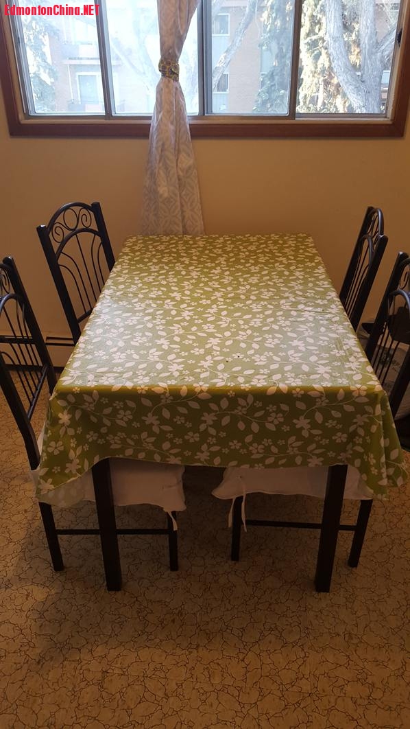 ������4������