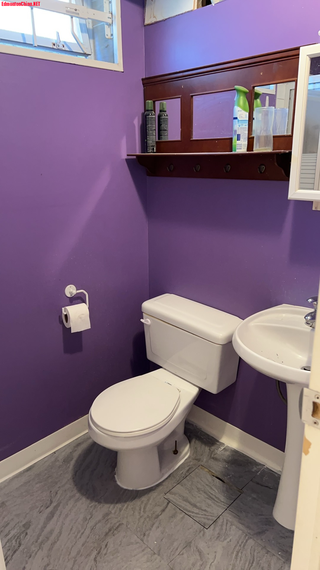 10 Toilet.JPG